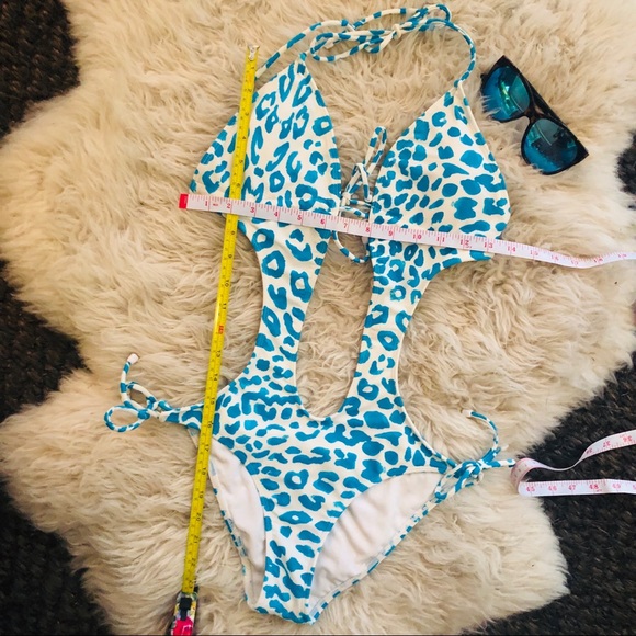 Rogan for Target Swimsuit - Picture 3 of 8